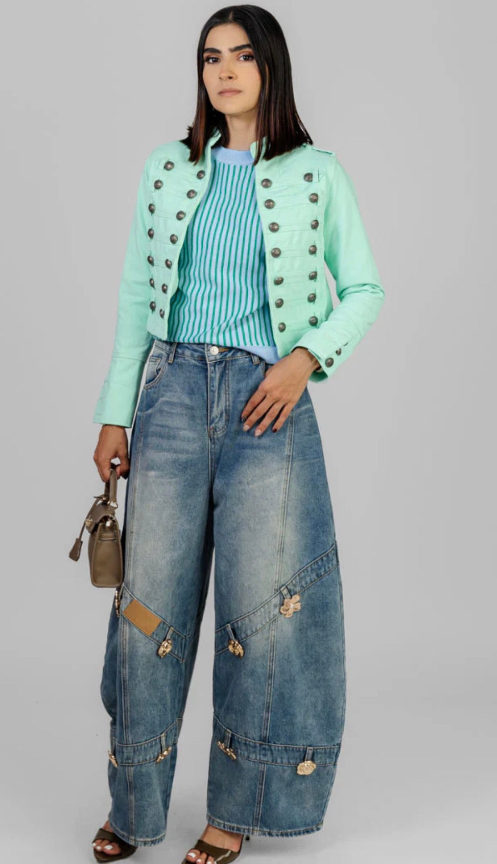 CHAQUETA ESTILO MILITAR